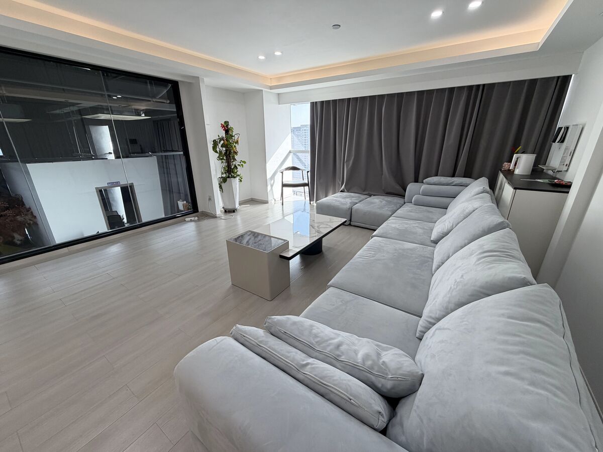 元上跳动直播基地会议室